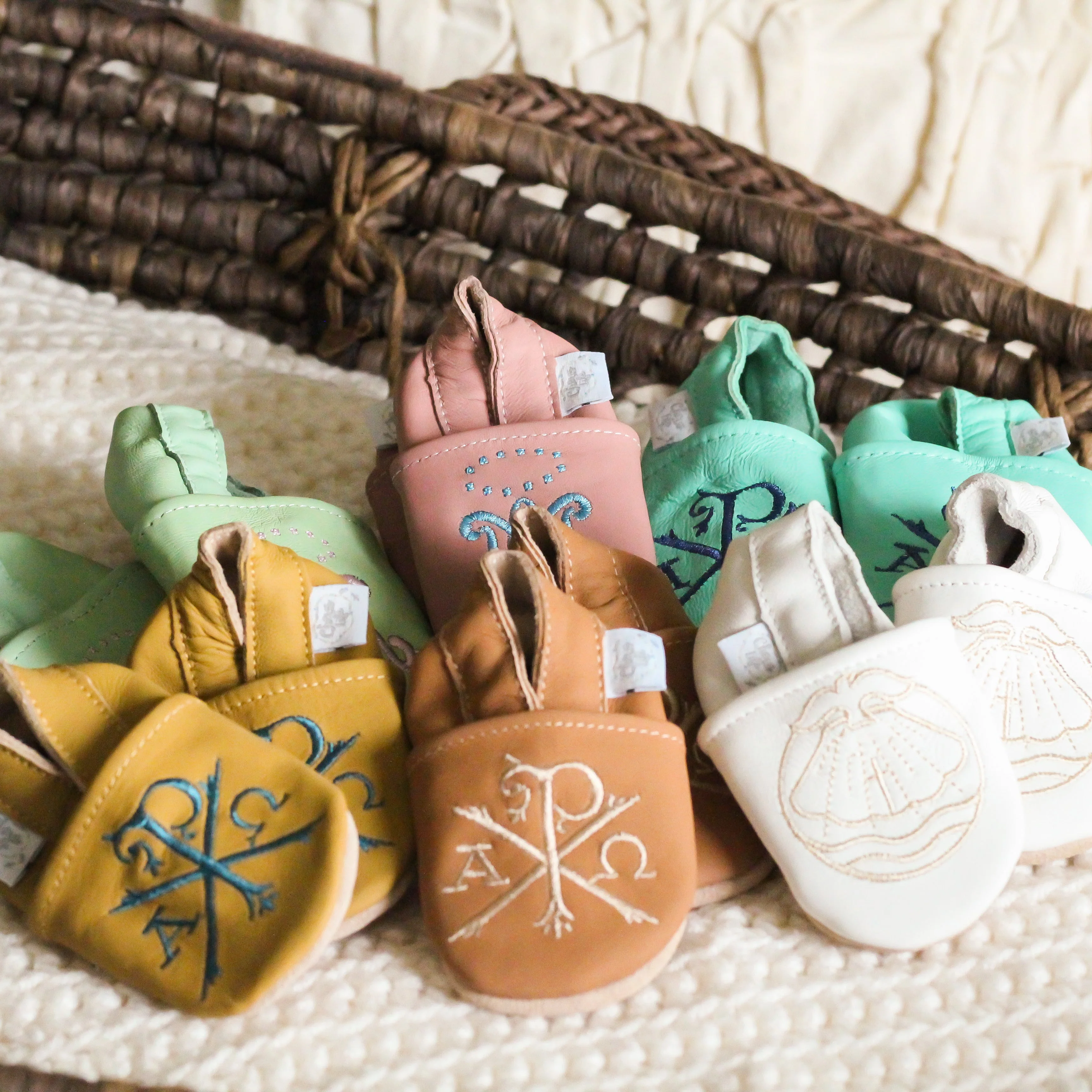 Emmaus Crib Shoes | Pink - Image 6