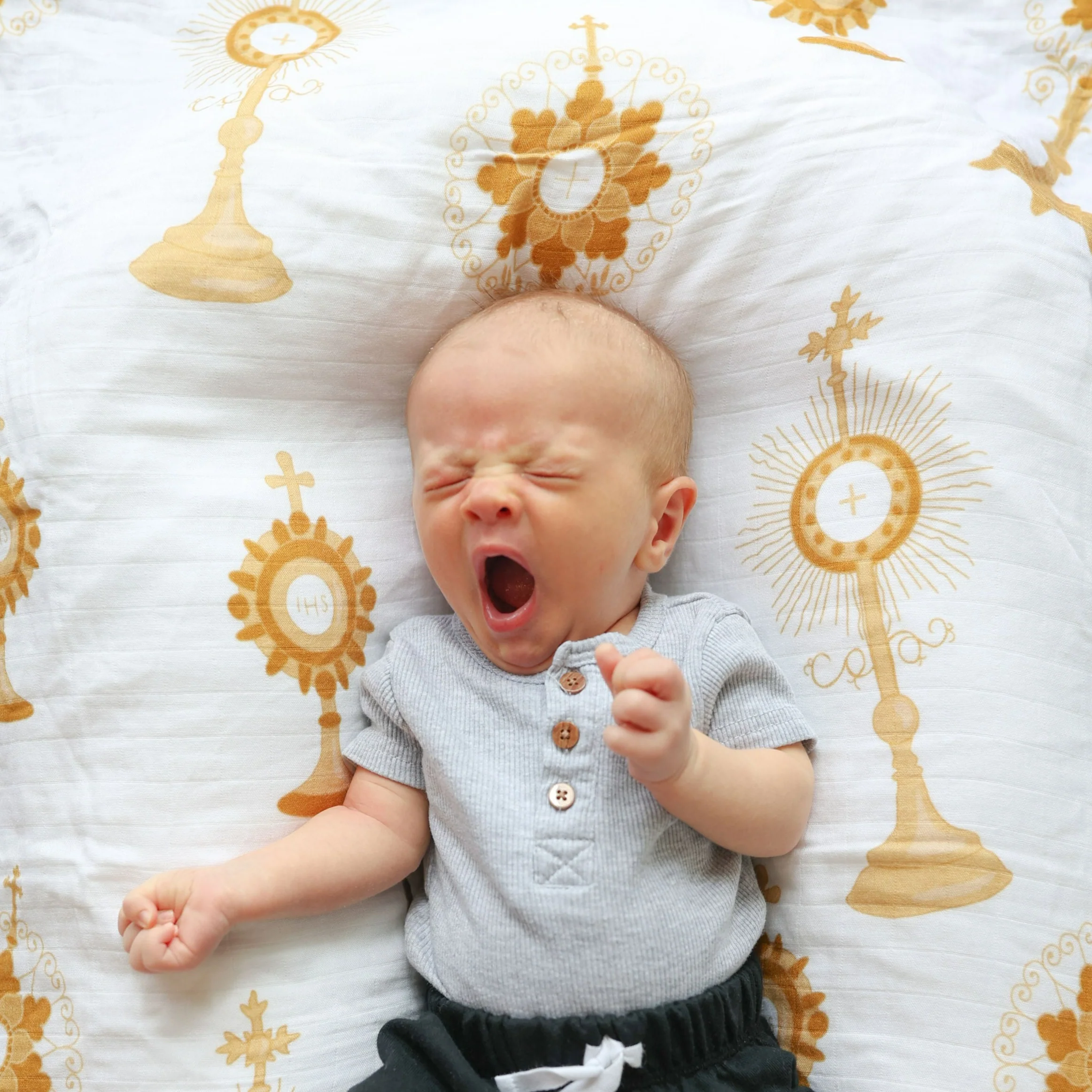 Monstrance Swaddle Blanket | Bamboo & Cotton - Image 4